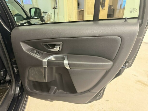 volvo-xc-90-diesel-2009-big-11