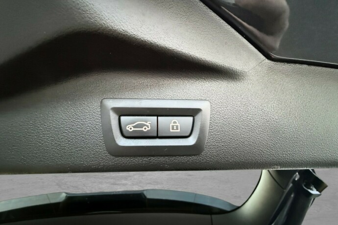 bmw-x5-elektrisitetbensin-2020-big-55