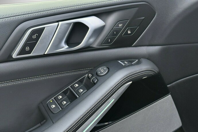 bmw-x5-elektrisitetbensin-2020-big-18