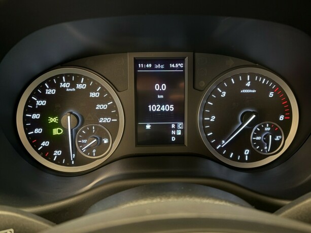 mercedes-benz-vito-diesel-2020-big-7