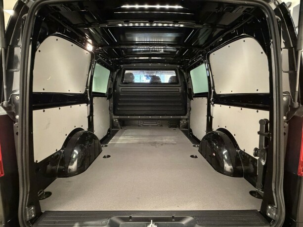 mercedes-benz-vito-diesel-2020-big-21