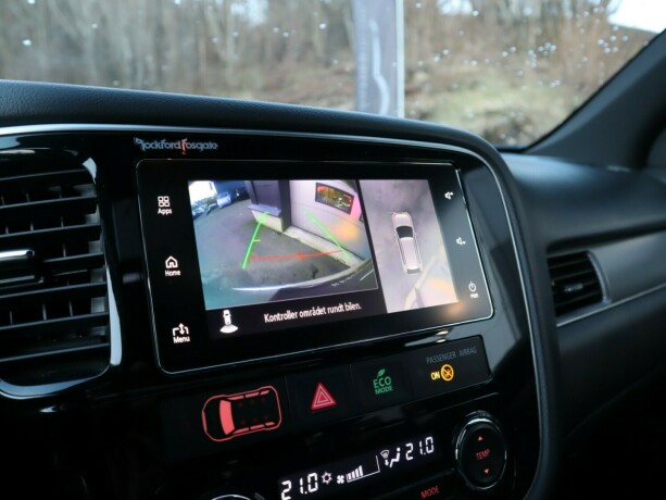 mitsubishi-outlander-elektrisitetbensin-2018-big-20