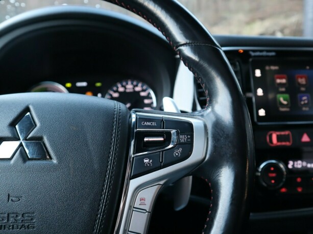 mitsubishi-outlander-elektrisitetbensin-2018-big-14