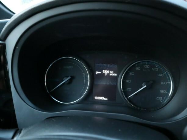 mitsubishi-outlander-elektrisitetbensin-2018-big-24