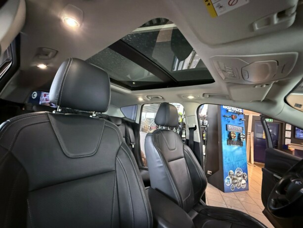 ford-kuga-diesel-2014-big-27