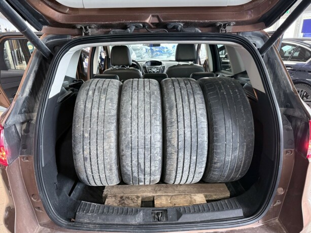 ford-kuga-diesel-2014-big-32