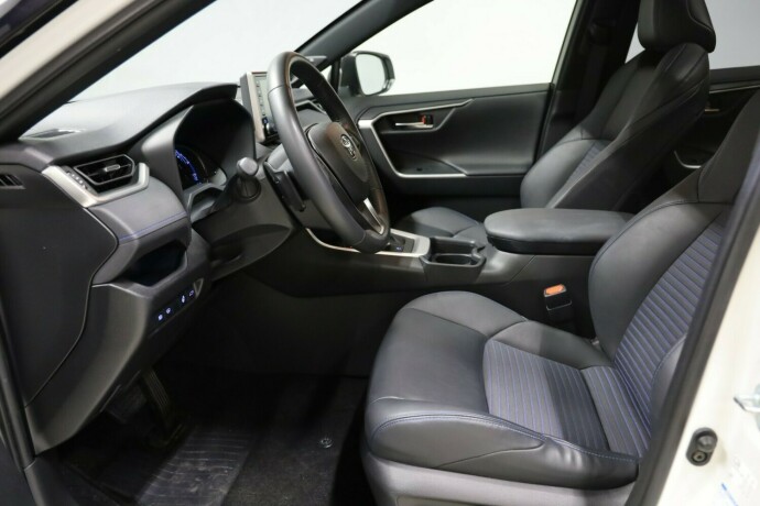 toyota-rav4-elektrisitetbensin-2021-big-5