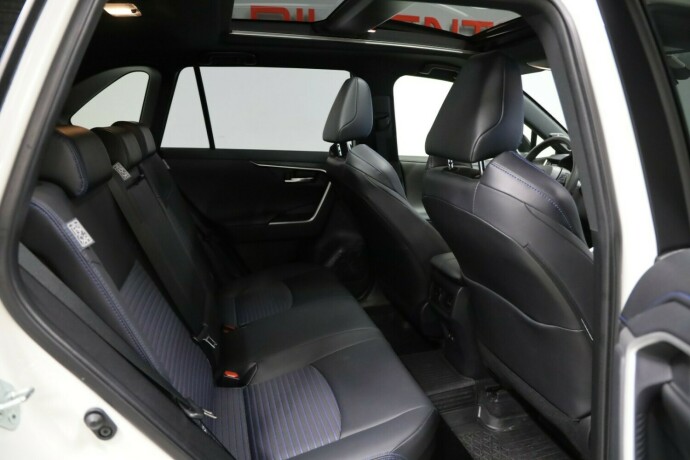 toyota-rav4-elektrisitetbensin-2021-big-10