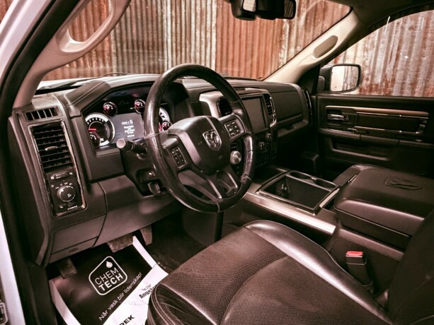 dodge-ram-bensin-2015-big-27