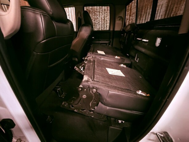 dodge-ram-bensin-2015-big-46