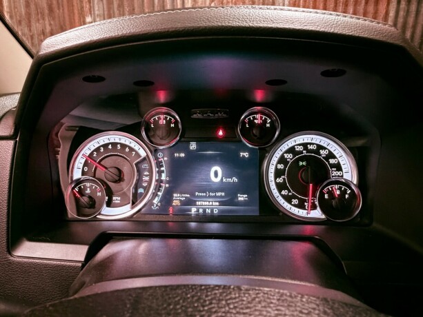 dodge-ram-bensin-2015-big-28