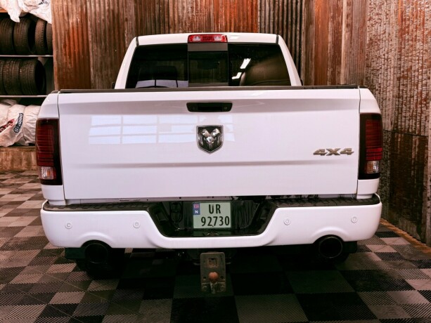 dodge-ram-bensin-2015-big-18