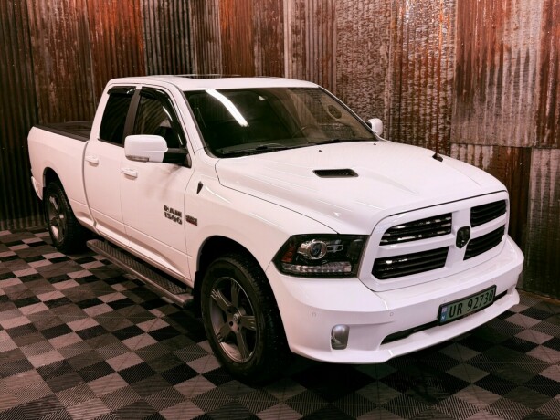 dodge-ram-bensin-2015-big-1