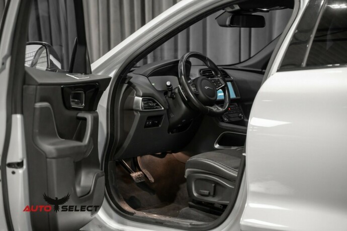 jaguar-f-pace-diesel-2018-big-23