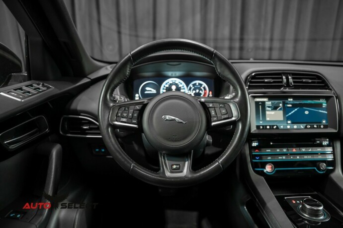 jaguar-f-pace-diesel-2018-big-30