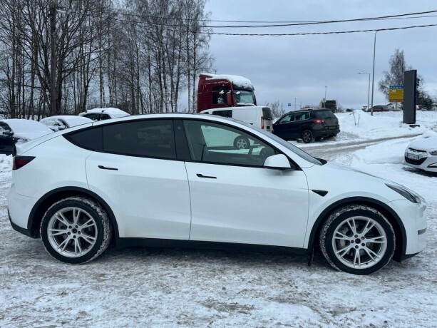 tesla-model-y-elektrisitet-2023-big-7