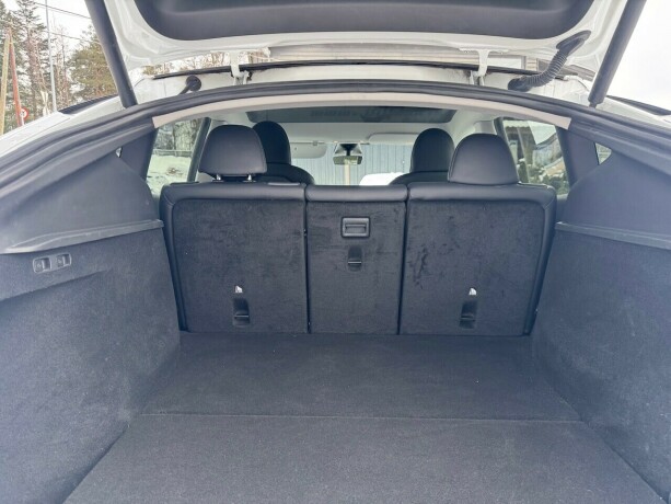 tesla-model-y-elektrisitet-2023-big-11