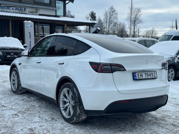 tesla-model-y-elektrisitet-2023-big-4