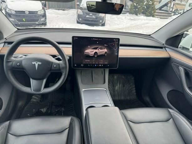 tesla-model-y-elektrisitet-2023-big-14