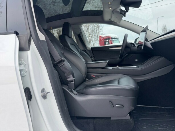 tesla-model-y-elektrisitet-2023-big-13