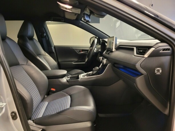 toyota-rav4-elektrisitetbensin-2020-big-12