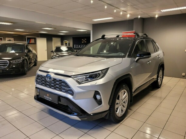 toyota-rav4-elektrisitetbensin-2020-big-9