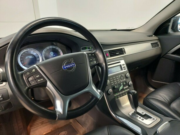 volvo-xc-70-diesel-2011-big-20