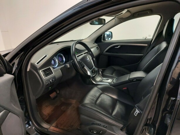 volvo-xc-70-diesel-2011-big-17