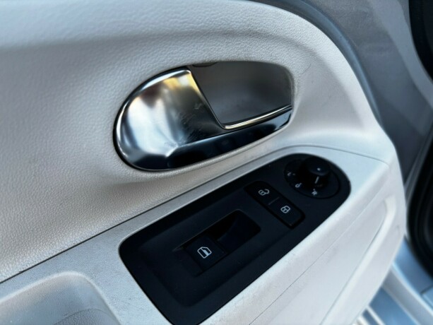 volkswagen-up-elektrisitet-2014-big-13