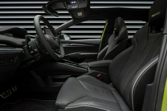 skoda-enyaq-rs-elektrisitet-2022-big-3