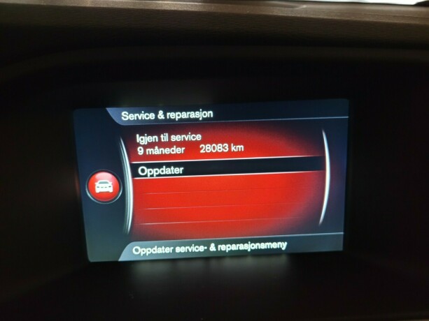 volvo-v60-plug-in-diesel-2017-big-35