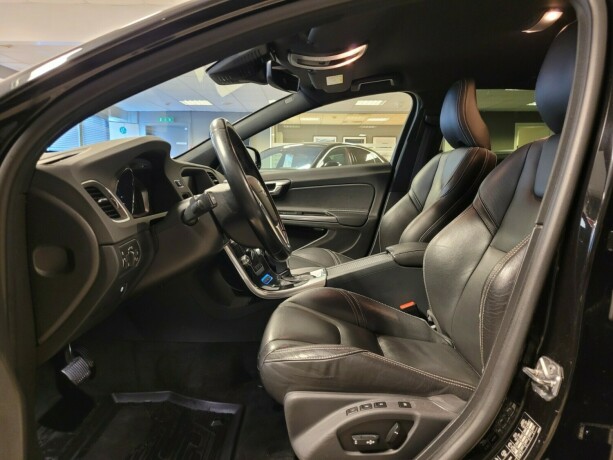 volvo-v60-plug-in-diesel-2017-big-23