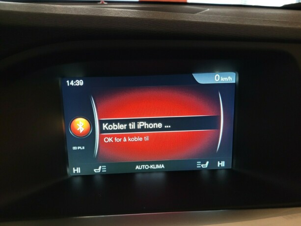 volvo-v60-plug-in-diesel-2017-big-36