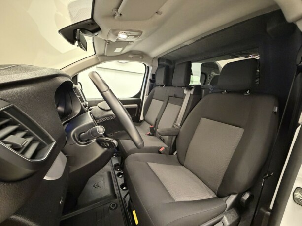 citroen-jumpy-diesel-2023-big-8