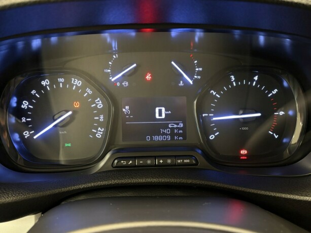 citroen-jumpy-diesel-2023-big-10