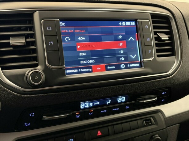 citroen-jumpy-diesel-2023-big-19