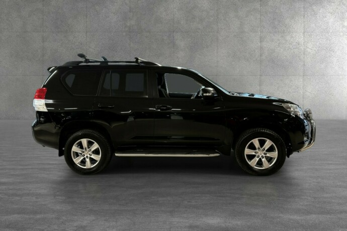 toyota-land-cruiser-diesel-2010-big-2