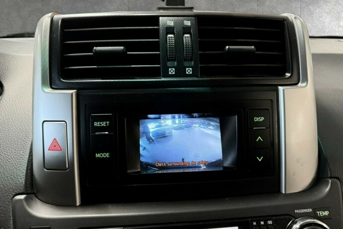 toyota-land-cruiser-diesel-2010-big-12