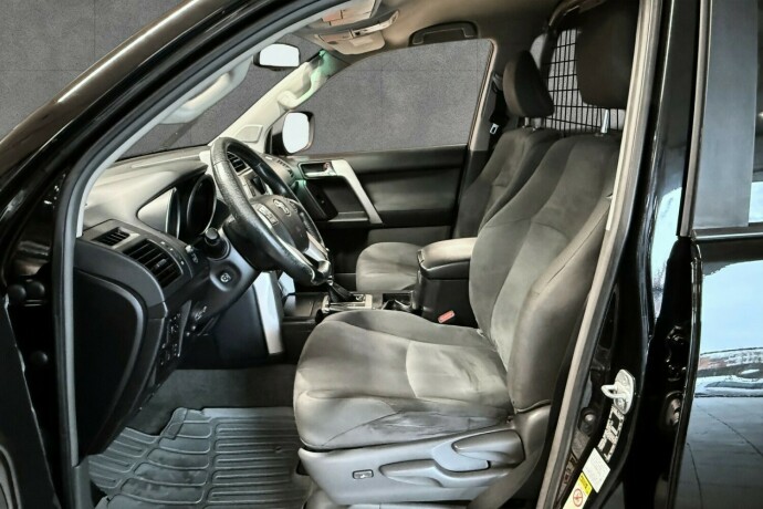 toyota-land-cruiser-diesel-2010-big-9