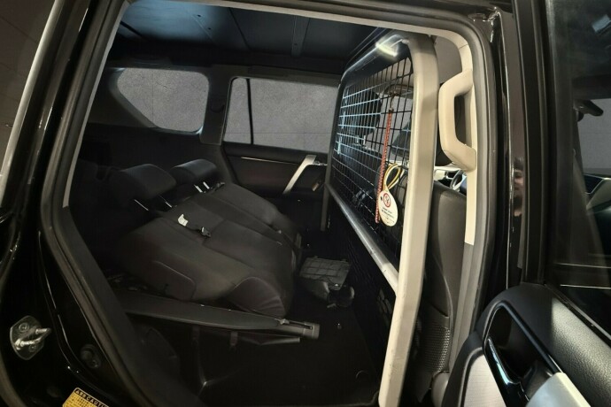 toyota-land-cruiser-diesel-2010-big-23