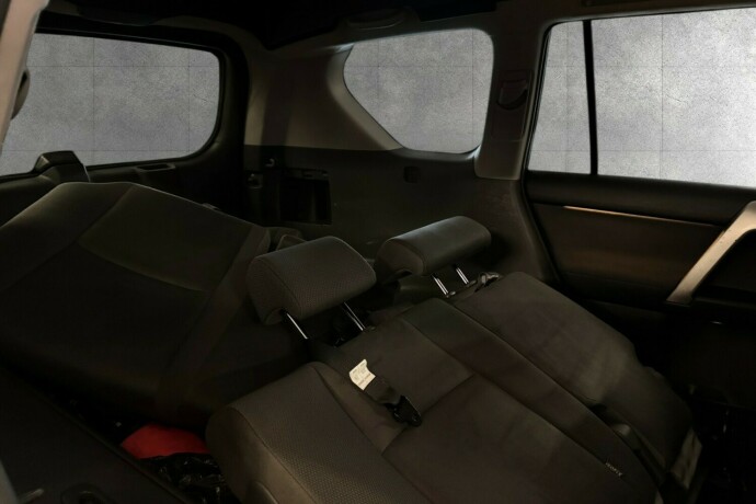 toyota-land-cruiser-diesel-2010-big-24