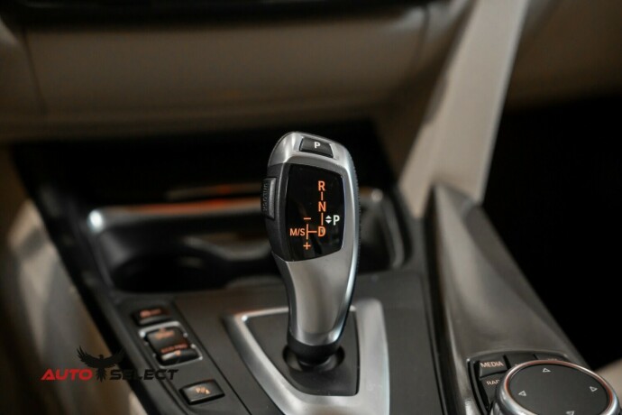 bmw-3-serie-bensin-2013-big-30