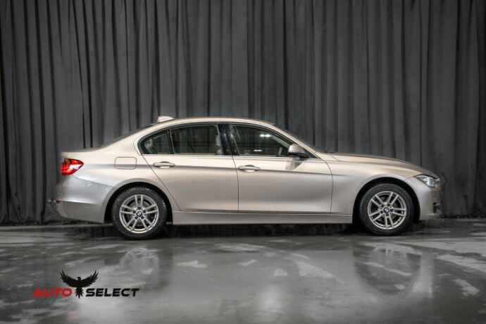 bmw-3-serie-bensin-2013-big-10
