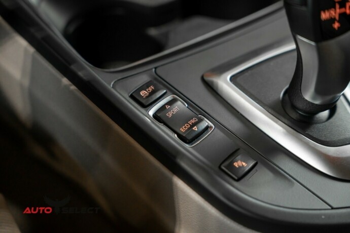 bmw-3-serie-bensin-2013-big-31