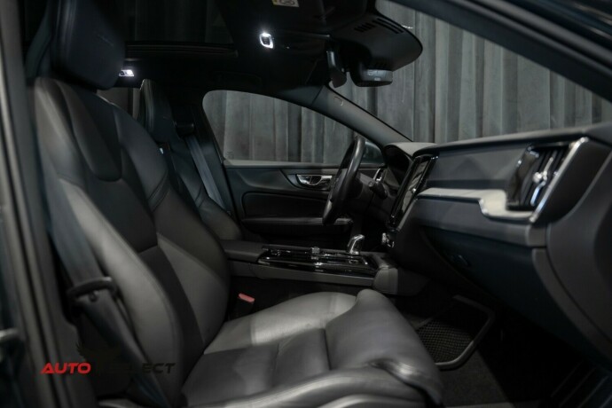 volvo-v60-elektrisitetbensin-2019-big-24