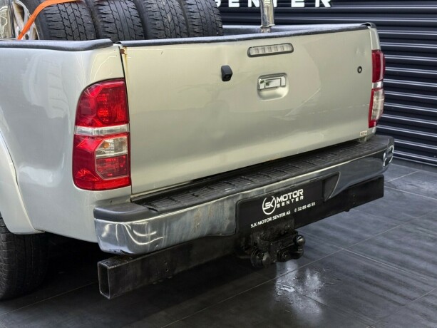 toyota-hilux-diesel-2012-big-5