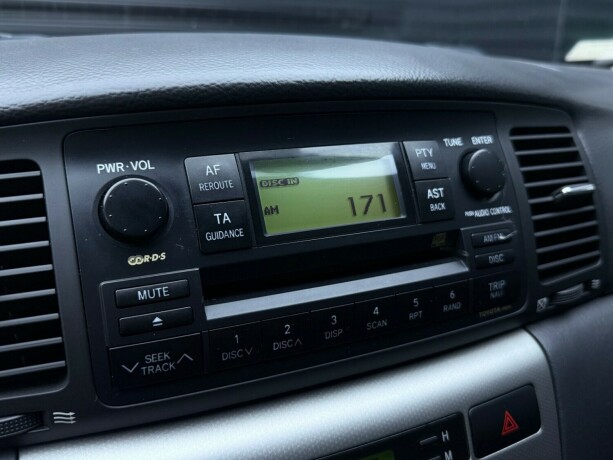 toyota-corolla-bensin-2005-big-16