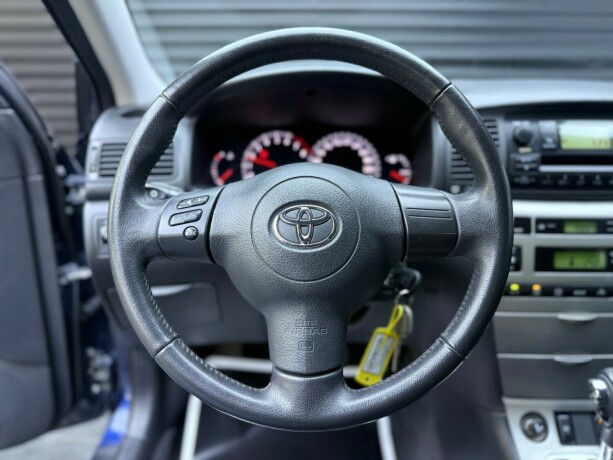 toyota-corolla-bensin-2005-big-13