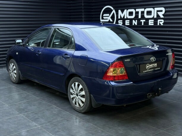 toyota-corolla-bensin-2005-big-1