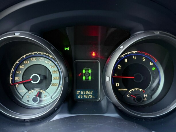 mitsubishi-pajero-diesel-2011-big-17